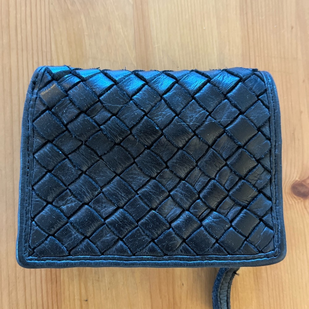 Small black leather weaved wallet